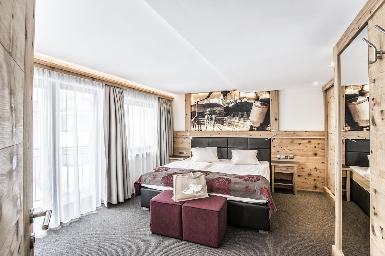 Hotel Elisabeth, 4 Sterne Superior Кірхберг Екстер'єр фото