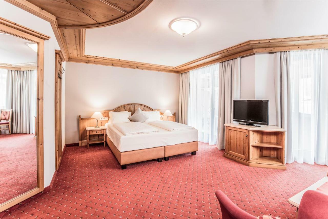 Hotel Elisabeth, 4 Sterne Superior Кірхберг Екстер'єр фото